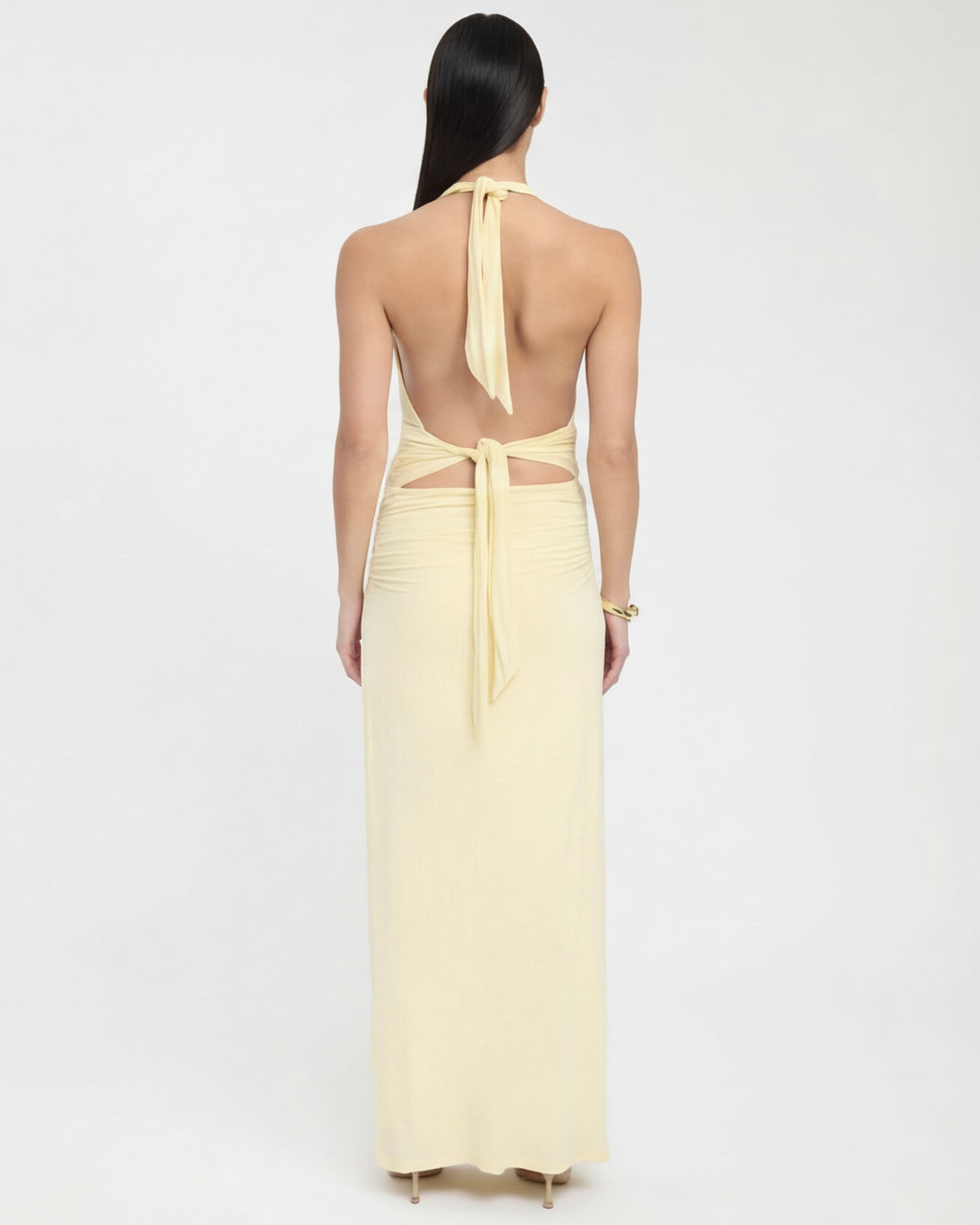 María | Vestido maxi con cuello halter