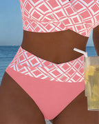 Carla | Bikini de dos piezas con corte de sujetador y estampado de rombos