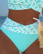 Carla | Bikini de dos piezas con corte de sujetador y estampado de rombos