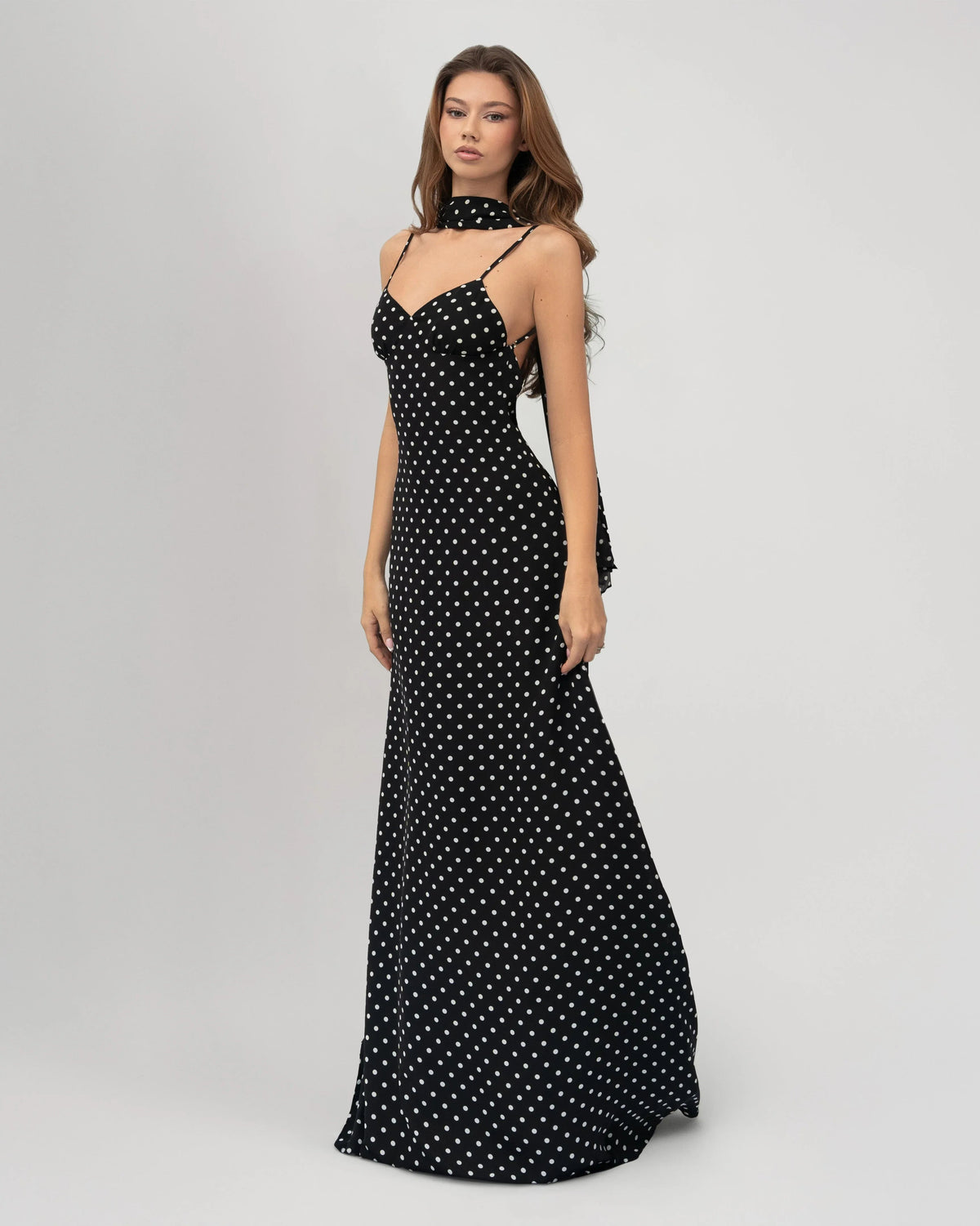 Blanca |  Vestido maxi de lunares