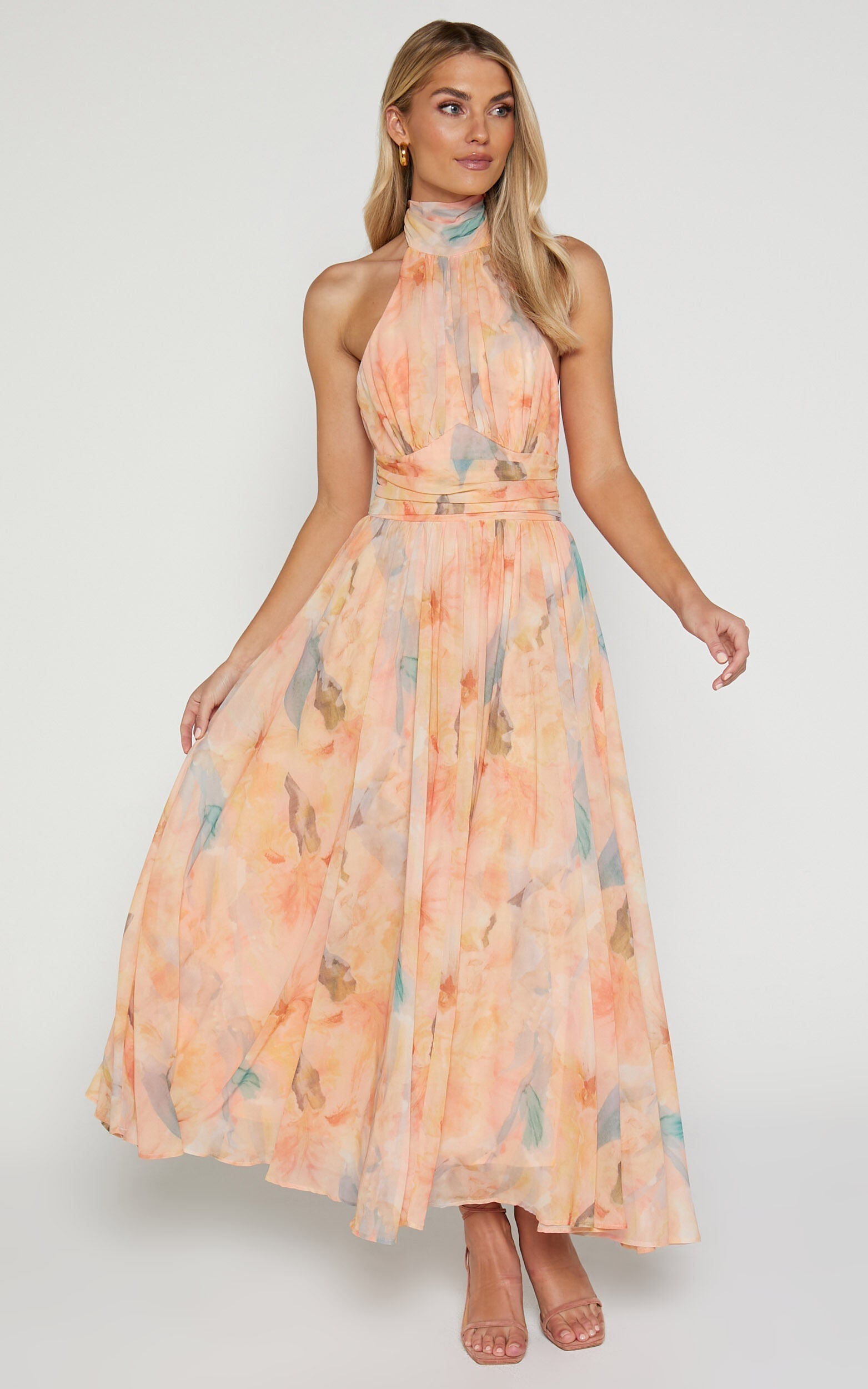 Antonia | Elegante vestido largo con cuello halter