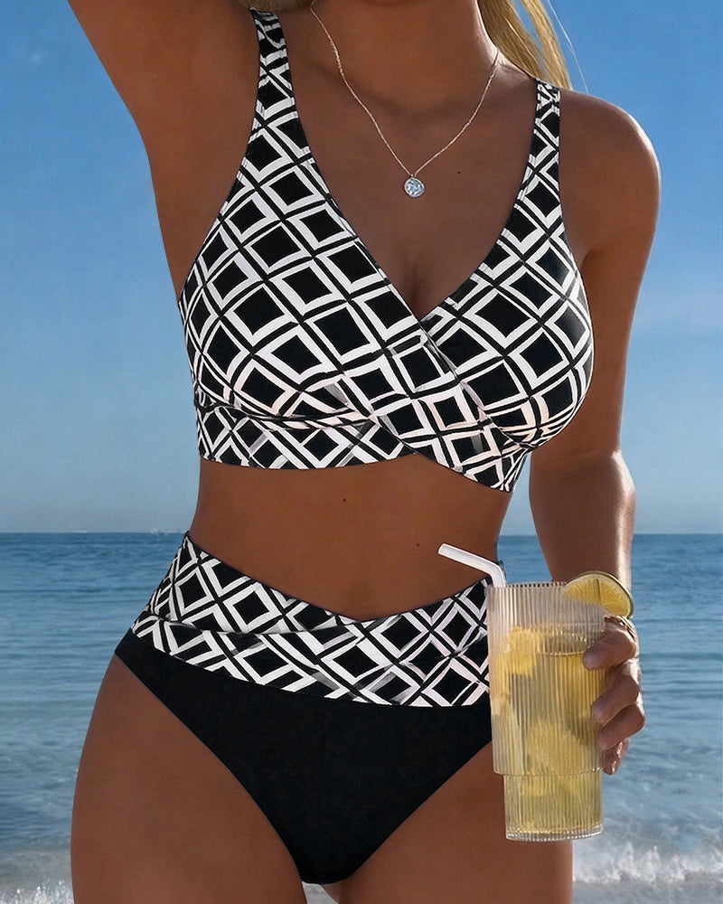 Carla | Bikini de dos piezas con corte de sujetador y estampado de rombos