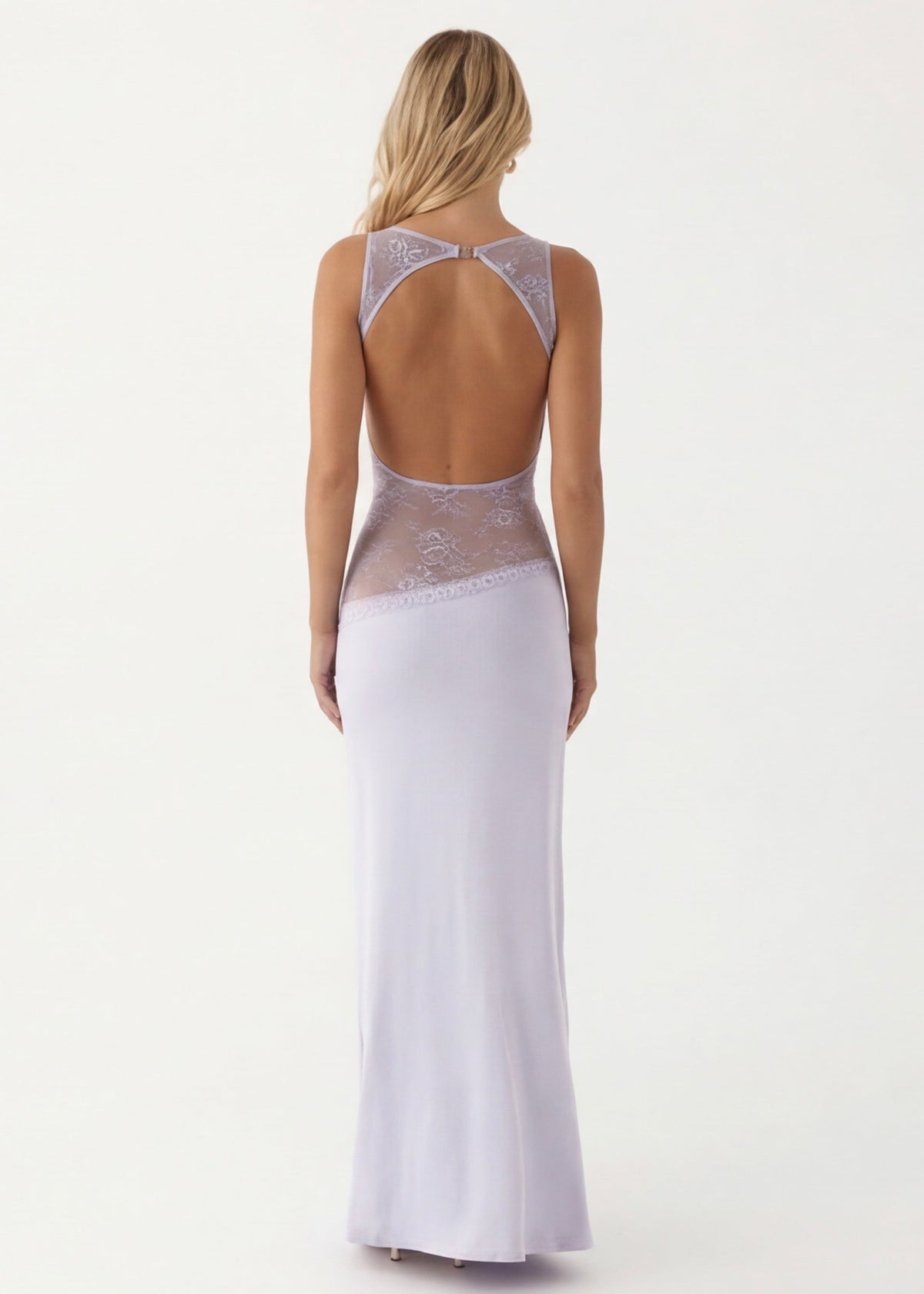 Estefanía  | Vestido maxi con corte de velo