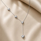 Alva | Collar elegante de corazones